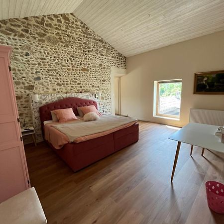 La Bergerie Des Amandiers Chambres Et Table D'Hotes Malataverne Dış mekan fotoğraf