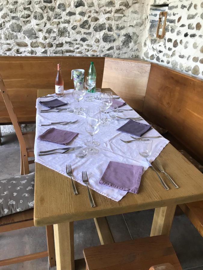 La Bergerie Des Amandiers Chambres Et Table D'Hotes Malataverne Dış mekan fotoğraf