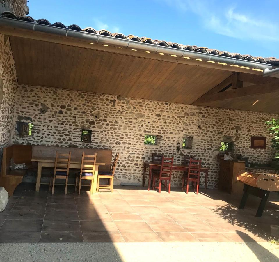 La Bergerie Des Amandiers Chambres Et Table D'Hotes Malataverne Dış mekan fotoğraf