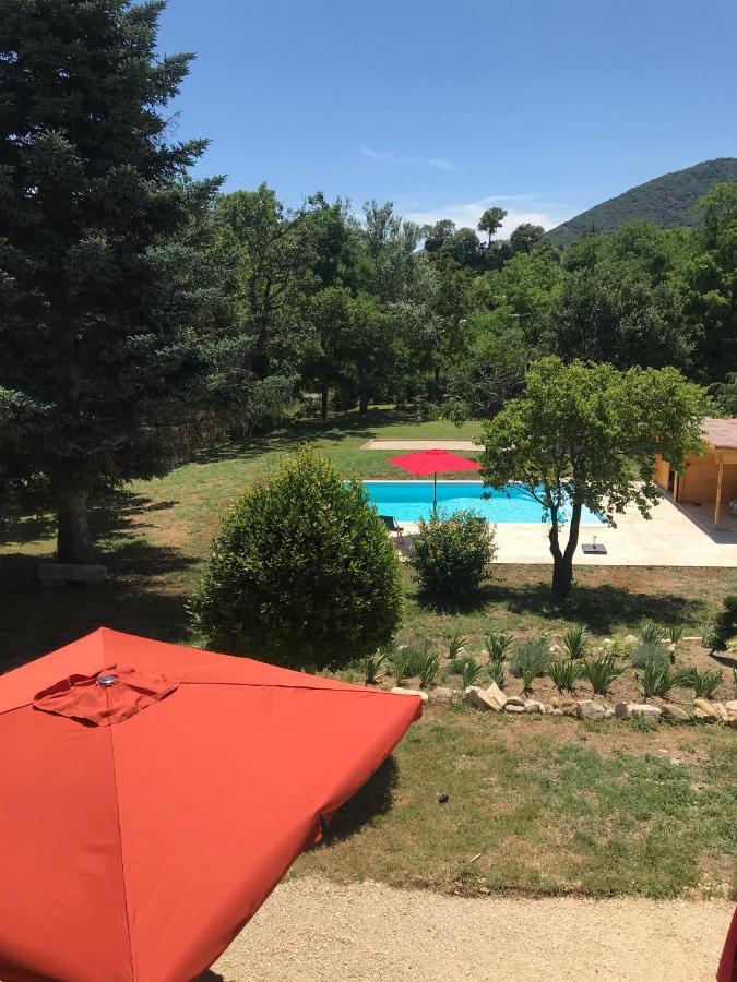 La Bergerie Des Amandiers Chambres Et Table D'Hotes Malataverne Dış mekan fotoğraf